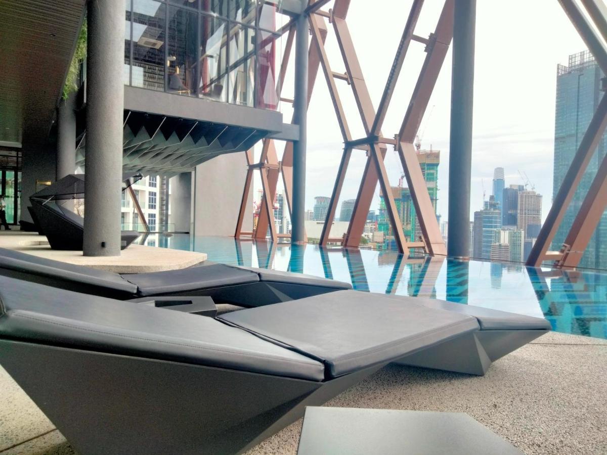 Scarletz Suites Klcc I Homebrickz Kuala Lumpur Exterior foto